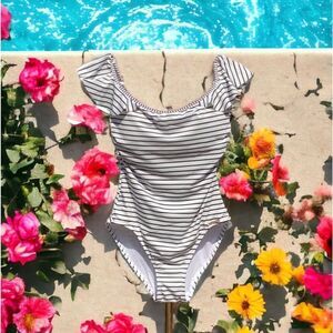 VINCE CAMUTO NWT WOMENS ONE PIECE SWIMWEAR BATHING SUIT WHITE OFF SHOULDER SIZE6